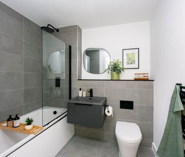 1 Bed Flat, Berkley Square, M5 - Photo 4