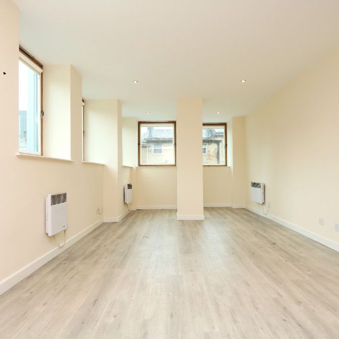 2 bedroom apartment to rent - Photo 1