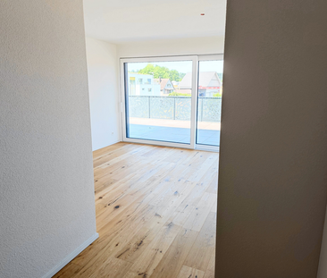 Moderne, grosszügige und helle Attikawohnung - Photo 5
