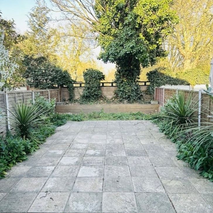 Room in a Shared House, Shrewsbury Road, E7 - Photo 1