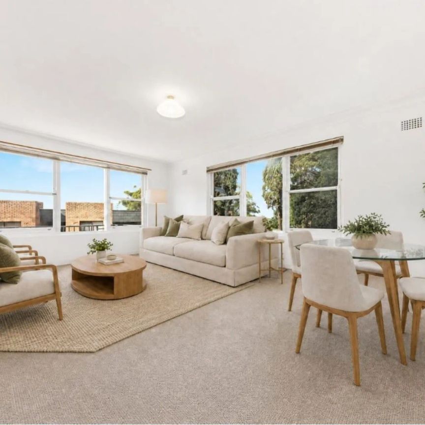 Light-Filled Two-Bedroom Apartment in Prime Cremorne Location - Photo 1