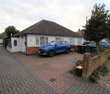 3 bedroom bungalow to rent - Photo 4