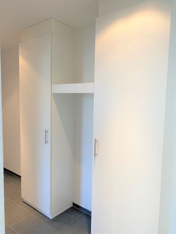 Helle, grosszügige 3.5 Zimmerwohnung nach Eigentumsstandard in Wallisellen - Photo 2