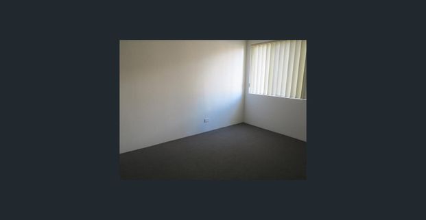 First Floor- 2 bedder - Photo 1