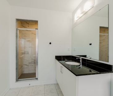 For Lease - 64 DUNDONALD Trail, Newmarket, Ontario - Photo 3