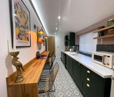 All Ensuites // Luxury Bed // Boultham Ave // Sept, LN5 - Photo 5