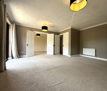 5 bedroom detached house to rent - Photo 1
