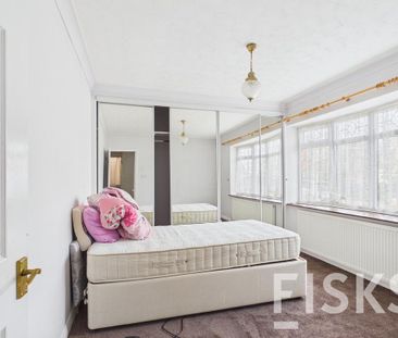 3 bedroom semi-detached bungalow to rent - Photo 3