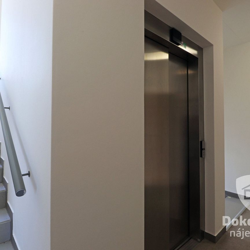 Pronájem bytu 2+kk 47 m² - Photo 1