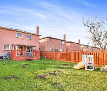 For Lease - 57 Atkins Circle, Brampton, Ontario - Photo 4