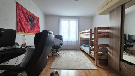 Charmant appartement de 3 pièces au 1er étage - Photo 2