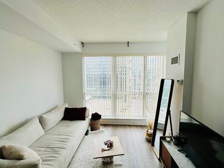 For Lease - 60 Berwick Avenue Unit# 1301, Toronto, Ontario - Photo 3