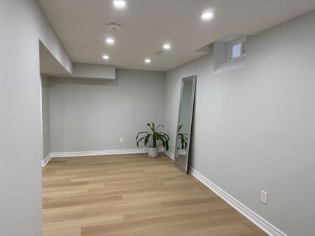 For Lease - 108 Pentland Crescent Unit# Basement, Vaughan, Ontario - Photo 3