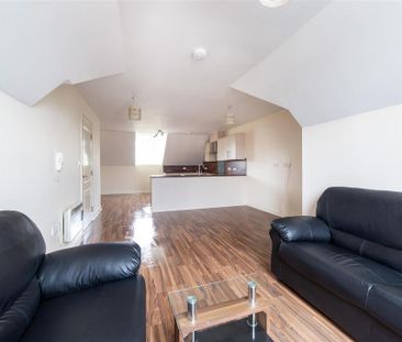 2 bedroom apartment to rent - Photo 4
