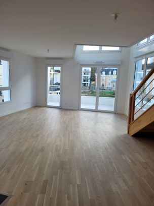 Location Appartement 4 pièces 92m² POISSY 78300 - Photo 1