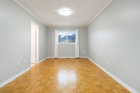 For Lease - 2466 Newcastle Crescent, Oakville, Ontario - Photo 5