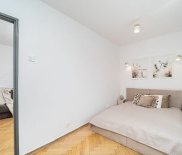 Świeżo po remoncie 2 pokoje kuchnia od zaraz! 40 m² - Photo 6