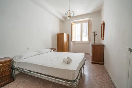 Borgo degli Albizi, Florence, Tuscany 50122 - Photo 3