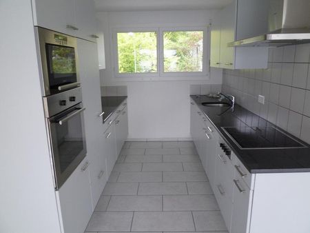 Moderne 5.5-Zimmer-Attika-Wohnung in Bolligen - Foto 2