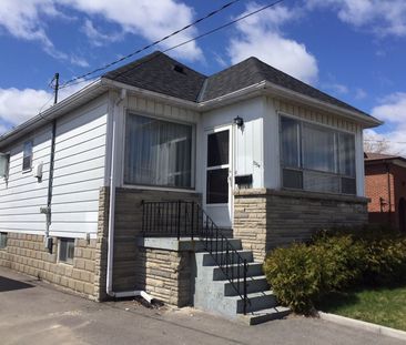 For Lease - 1054 East Avenue, Mississauga, Ontario - Photo 2