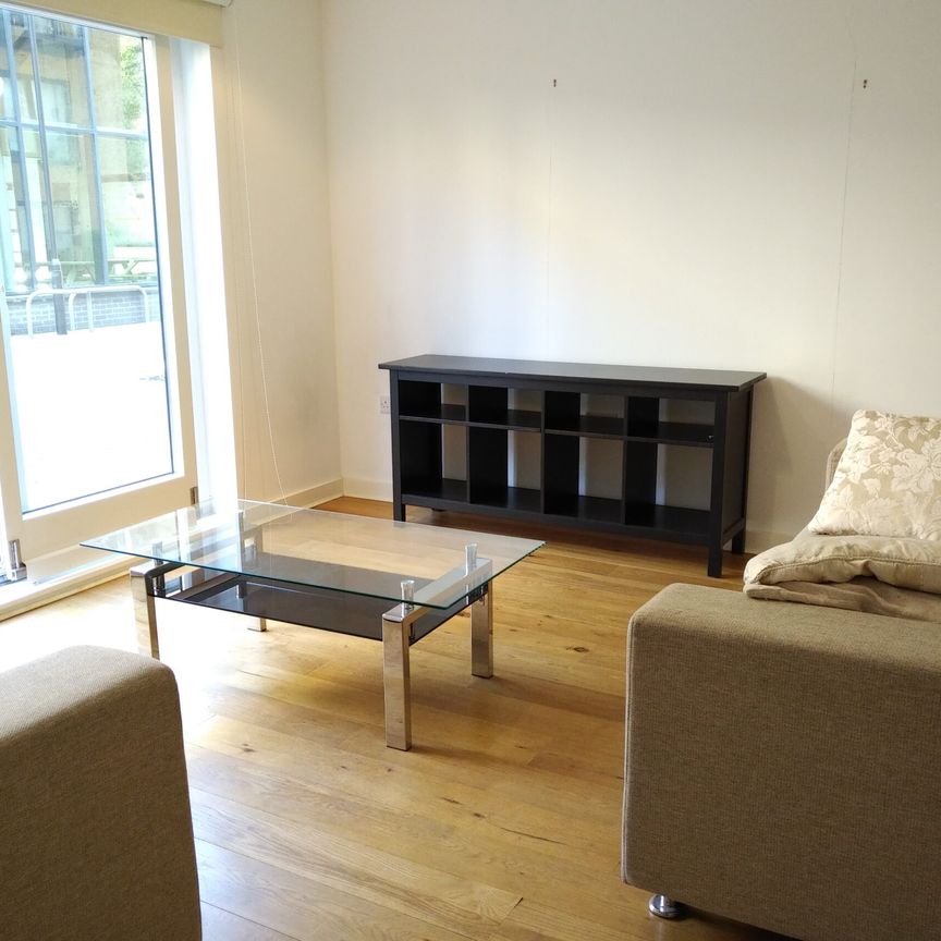 Forge Square, London, E14 - Photo 1