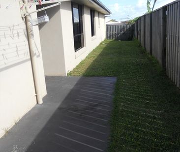 4 BEDROOM FAMILY HOME IN BLACKS BEACH - Photo 4