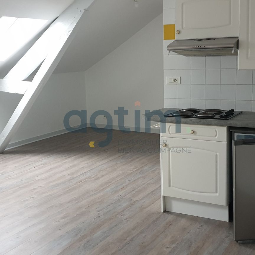 Location Appartement 2 pièces 38m² LA ROCHE SUR YON 85000 - Photo 1