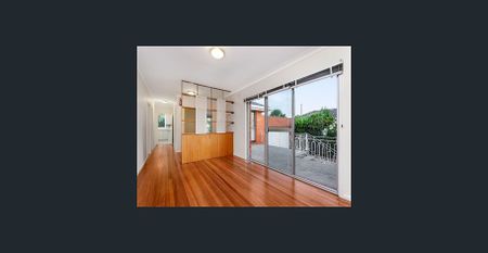 4 BEDROOM HOME GREAT FOR THE FAMILY!! - Photo 4