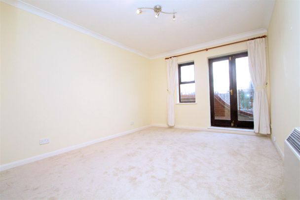 Maybury Road, Woking, Surrey, GU21 5HP - Photo 1