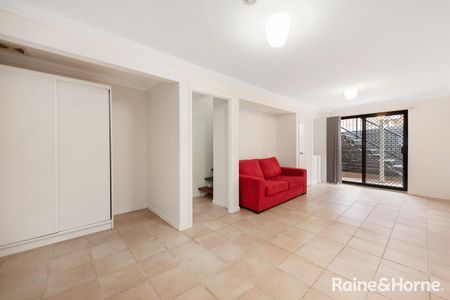 2/39 Salisbury Street, Indooroopilly, QLD 4068 - Photo 3