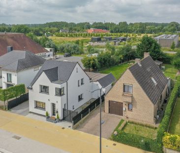 Alleenstaande woning met grote tuin en garage te Knokke - Photo 4