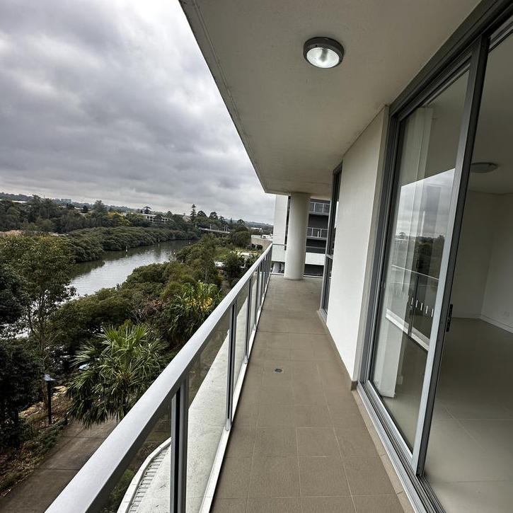 Spacious 2 bedroom unit for rent, Water Front water view - Photo 2