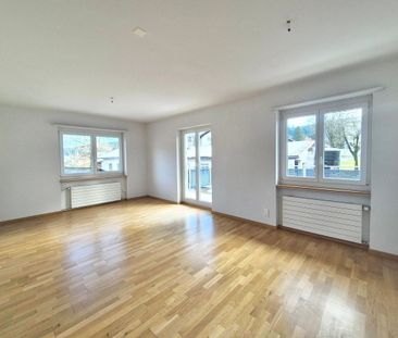 4.5-room apartment with large south-facing terrace - Foto 1