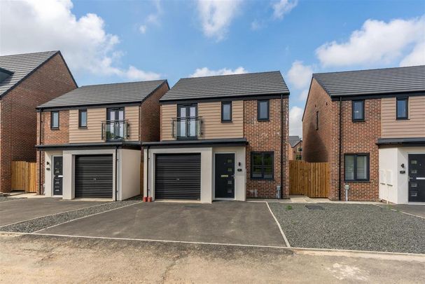 3 bedroom detached house to rent - Photo 1