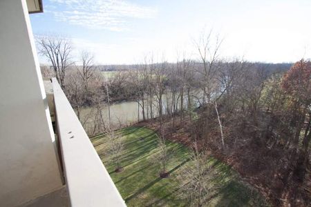 Windermere Place III - Photo 3