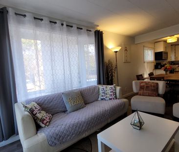 For Lease - 18 16TH Street, Wasaga Beach, Ontario - Photo 4