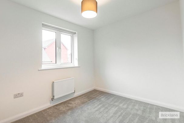 3 bedroom semi-detached house to rent - Photo 1