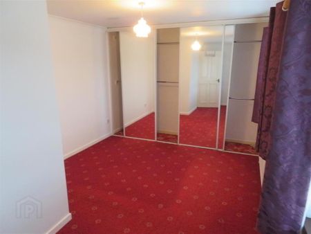 32 Larkfield Square, Lurgan, Craigavon, BT66 7DQ - Photo 5