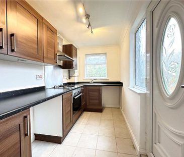 3 bedroom terraced house to rent - Photo 6