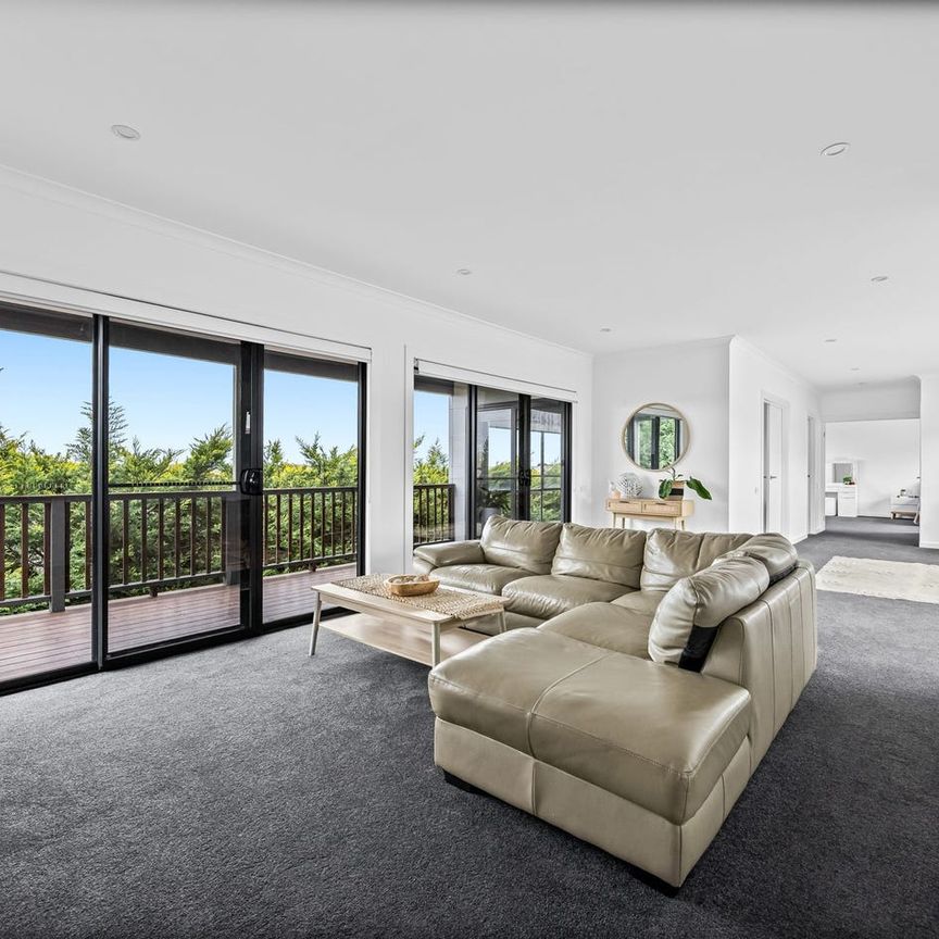 Lux Living - Photo 1