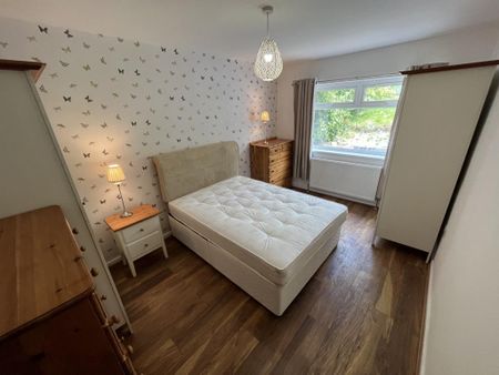 Eden Gardens, Leeds, LS4 - Photo 5