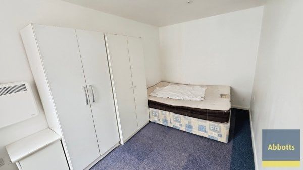 Princes Street, Ipswich - Photo 1