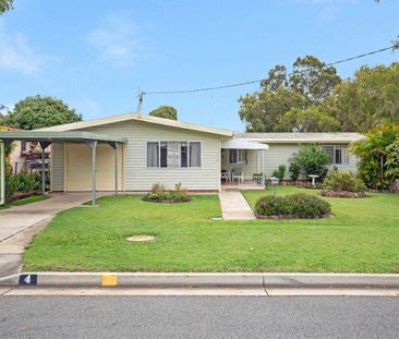 FANTASTIC POSITION - QUICK STROLL TO SHOPS AND BROADWATER PLUS SEPA... - Photo 1