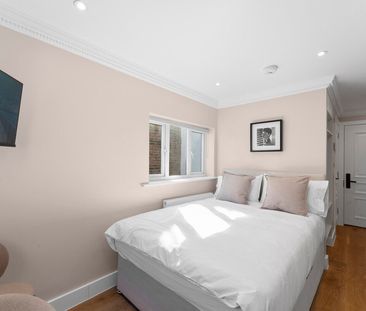 Chapel Side - Photo 2