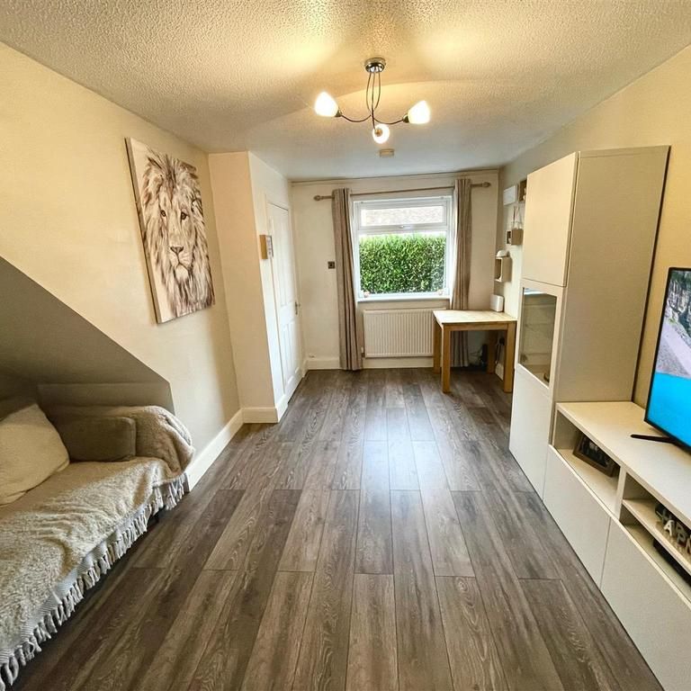 2 bedroom terraced house to rent - Photo 1