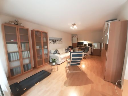 Bel appartement avec terrasse dans un cadre calme et verdoyant - Photo 3