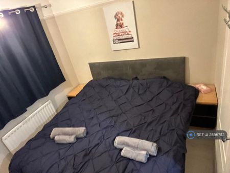 2 bedroom maisonette to rent - Photo 5