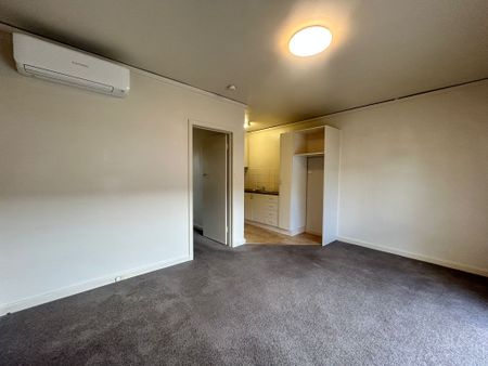4/3 Kokaribb Rd, Carnegie VIC 3163 - Apartment For Rent | Domain - Photo 5