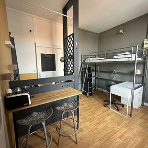 Location Appartement 1 pièce 15m² - Photo 2