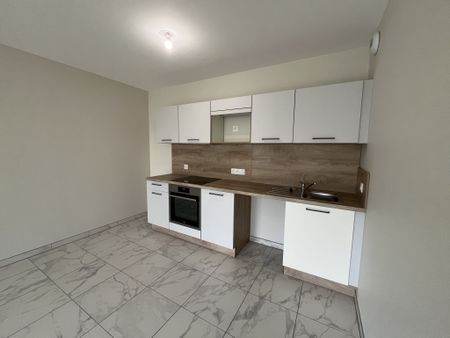 Location Appartement 2 pièces 46m² OLEMPS 12510 - Photo 4